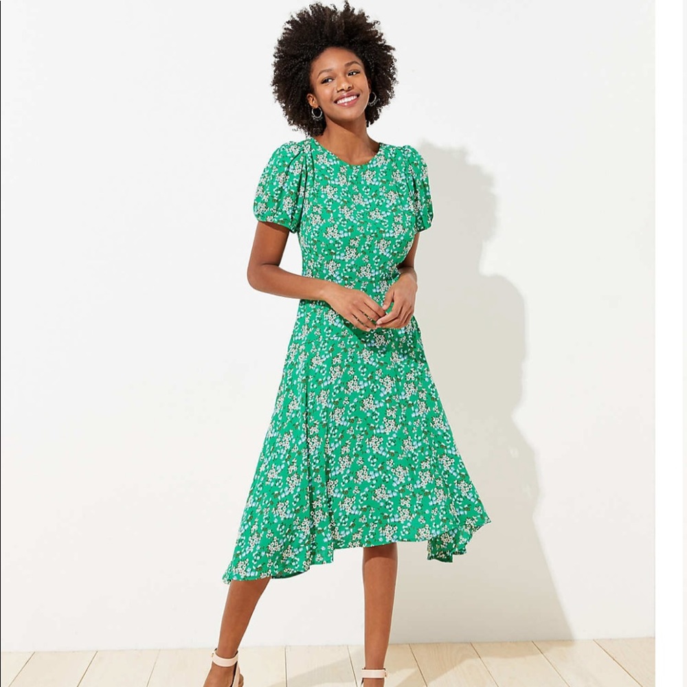 LOFT green floral puff sleeve dress